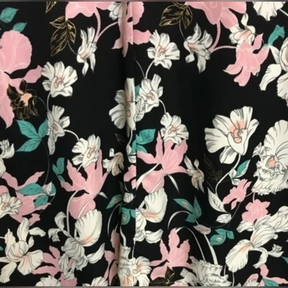 Everly Dress, Juliette Floral Foil Shift Sleeveless Dress, Size Medium - Picture 5 of 11